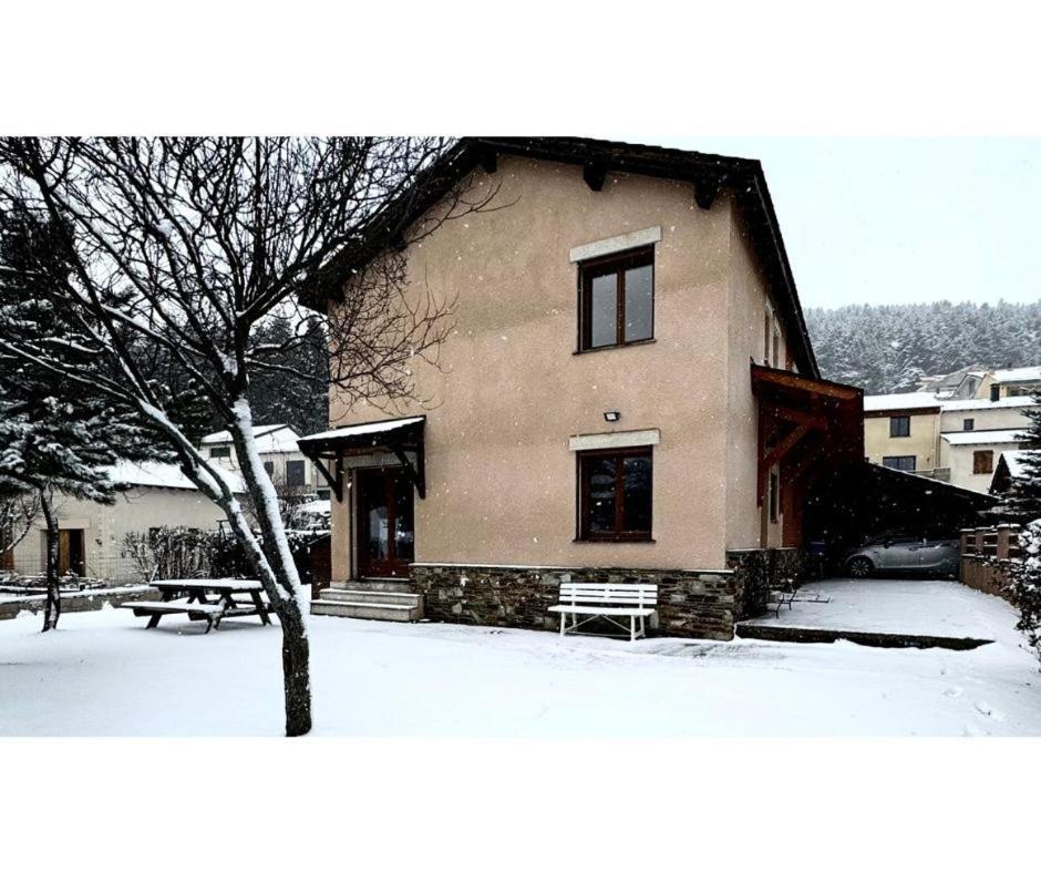 La Granja - Maison Avec Cheminee, Jardin, Baby-Foot Formiguères Zewnętrze zdjęcie
